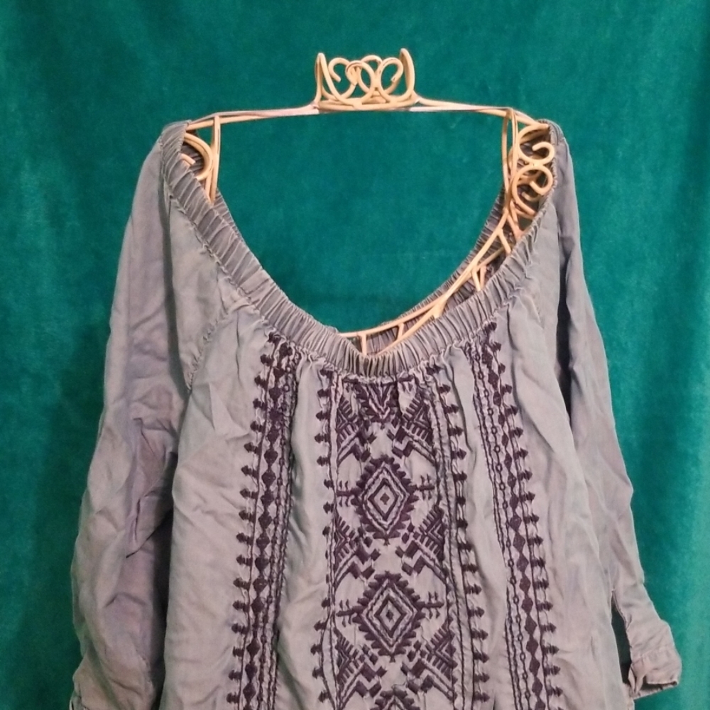 Off the shoulder crown and Ivy dress